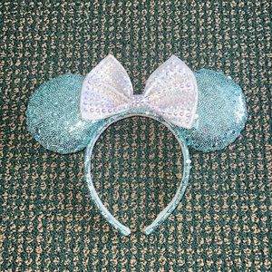 Blue and White Sparkle Minnie Ears